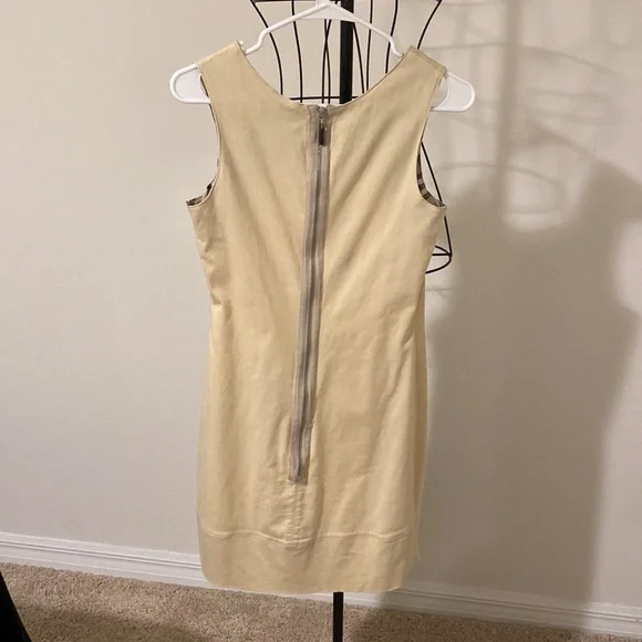 Burberry Dresses - Picture 3 of 4